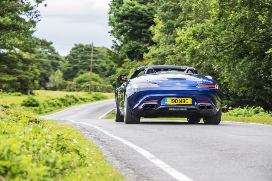  Mercedes-AMG GT S Roadster (R190) 2019 года  (UK) (фото 4 из 40)